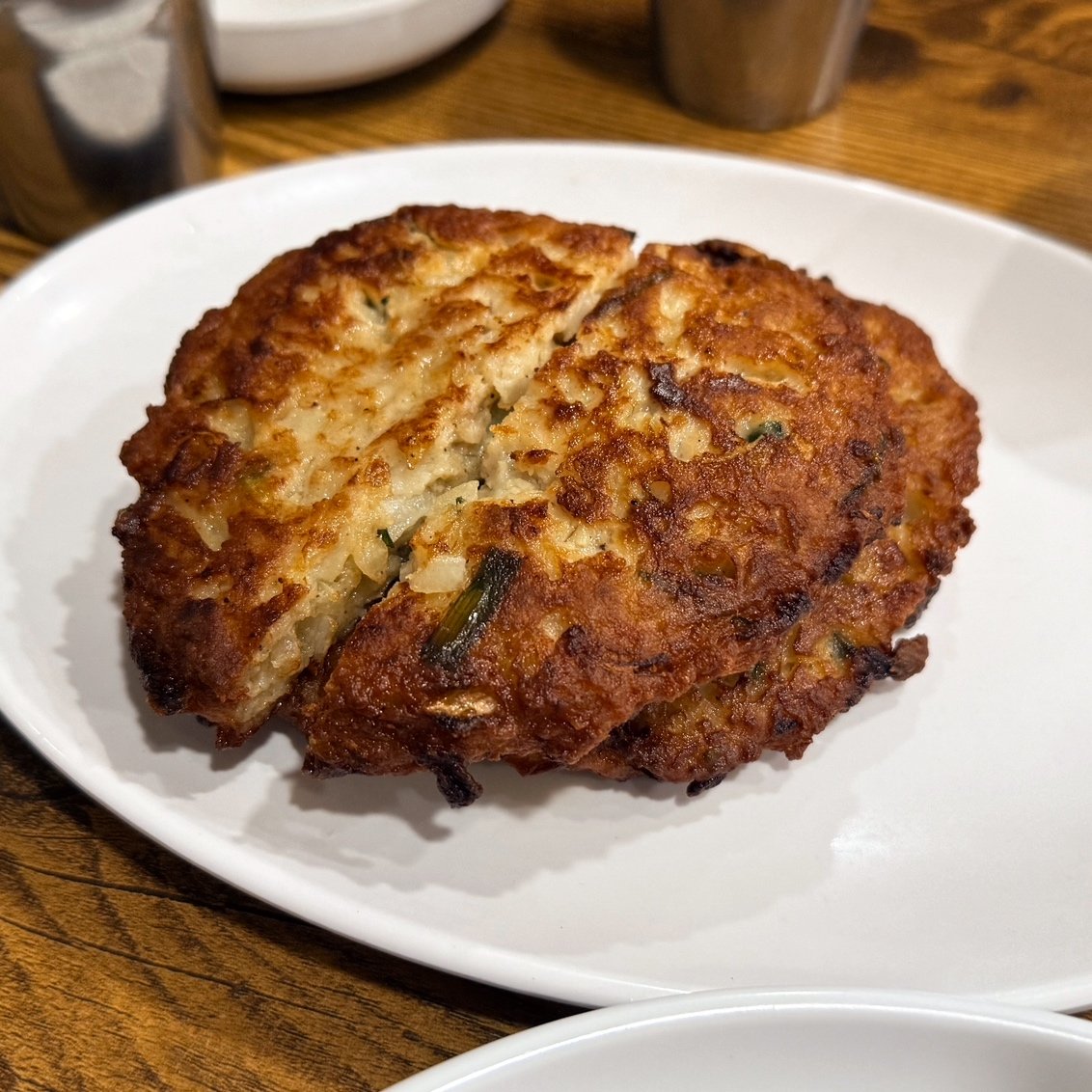 What to Eat at Gwangjang Market: Yukhoe, Bindaetteok & More